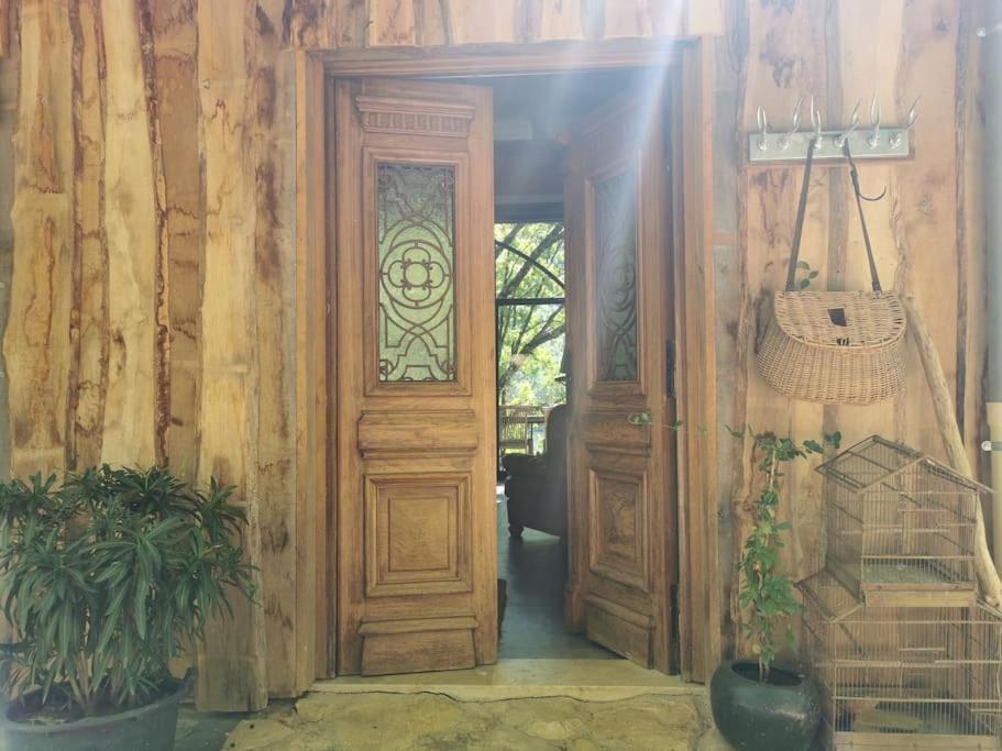 Lake House I // Alauzet Ecolodge + Nature Spa Castelnau-de-Mandailles Экстерьер фото